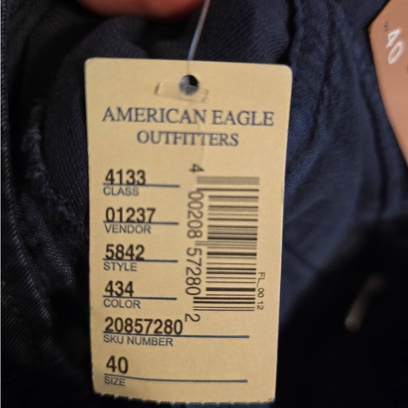 American Eagle Men’s Classic At The Knee Navy Short NWT Size 40 - Picture 8 of 8